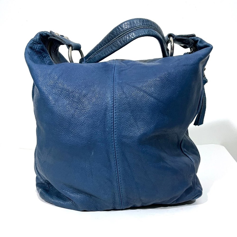 Tano Blue Pebbled Leather Shoulder Bag - Picture 4 of 15